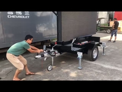 携帯型太陽光発電のディスプレイトレーラー