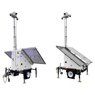 駐車場のセキュリティのために3つの太陽光パネルを搭載した移動監視トレーラー